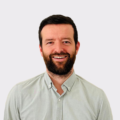 Dr Éanna Mac Gearailt